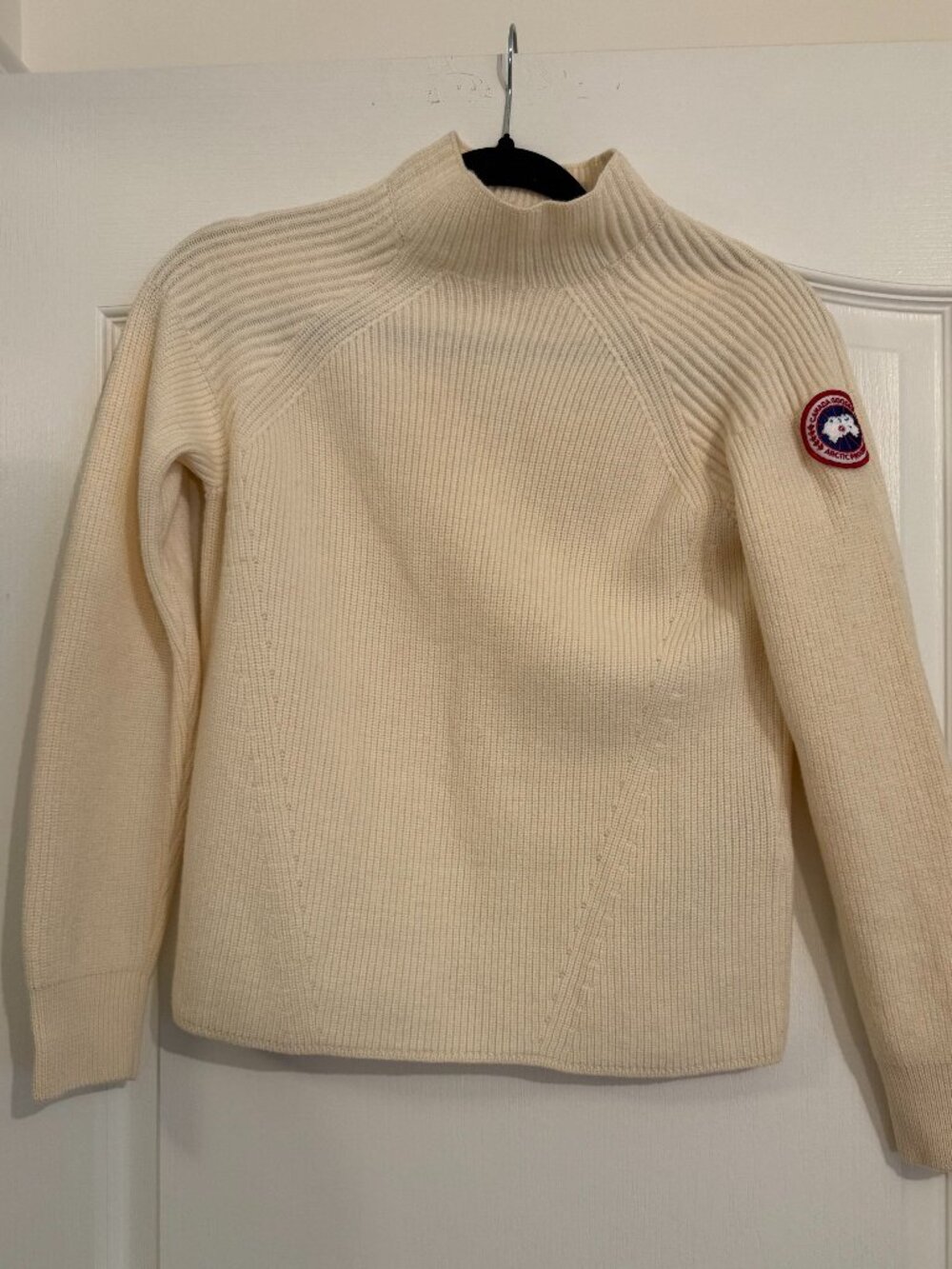 ✨ Authentic Canada Goose Inverness Merino Wool Sweater – Cream – Women's Small